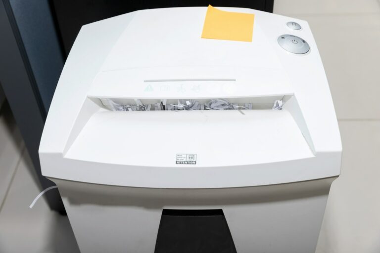 Read more about the article Jakie są najnowsze technologie wspierające niszczenie dokumentów?